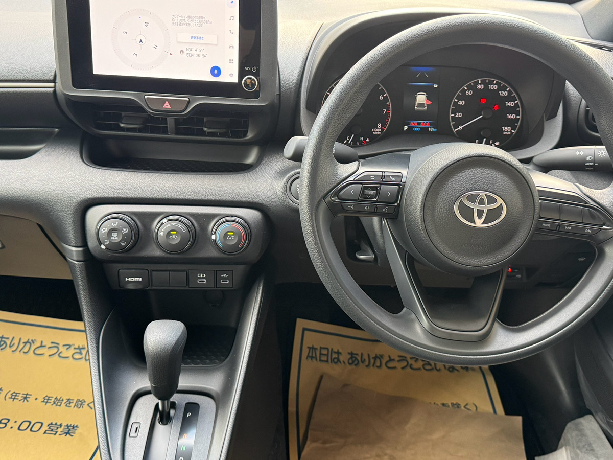 ヤリス　X