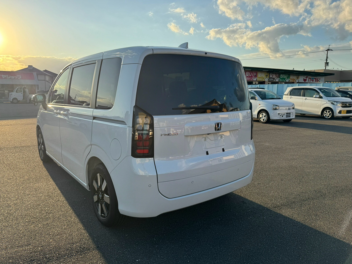 フリード　AIR　EX　６人乗り