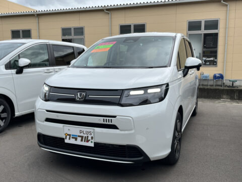 フリード　AIR EX　6人乗り