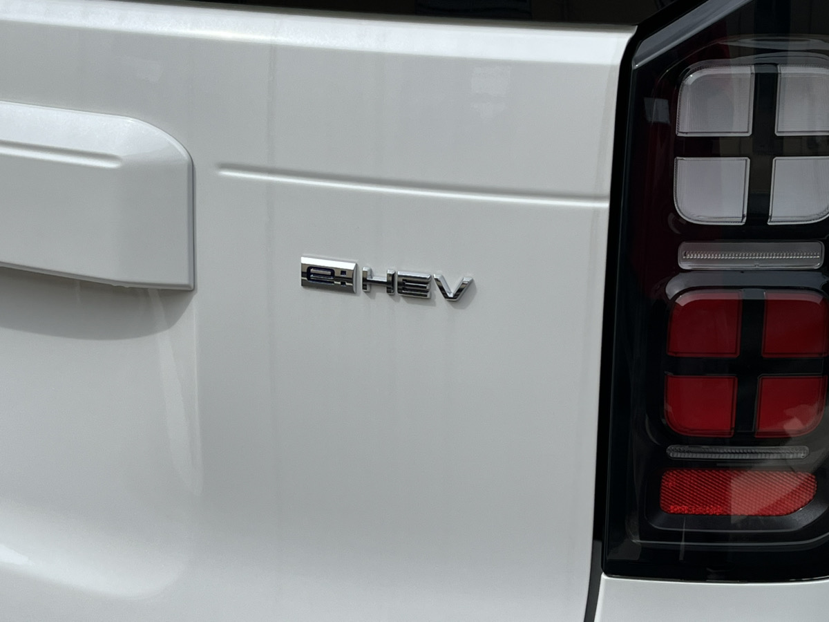 フリード　e:HEV　AIR EX　6人乗り