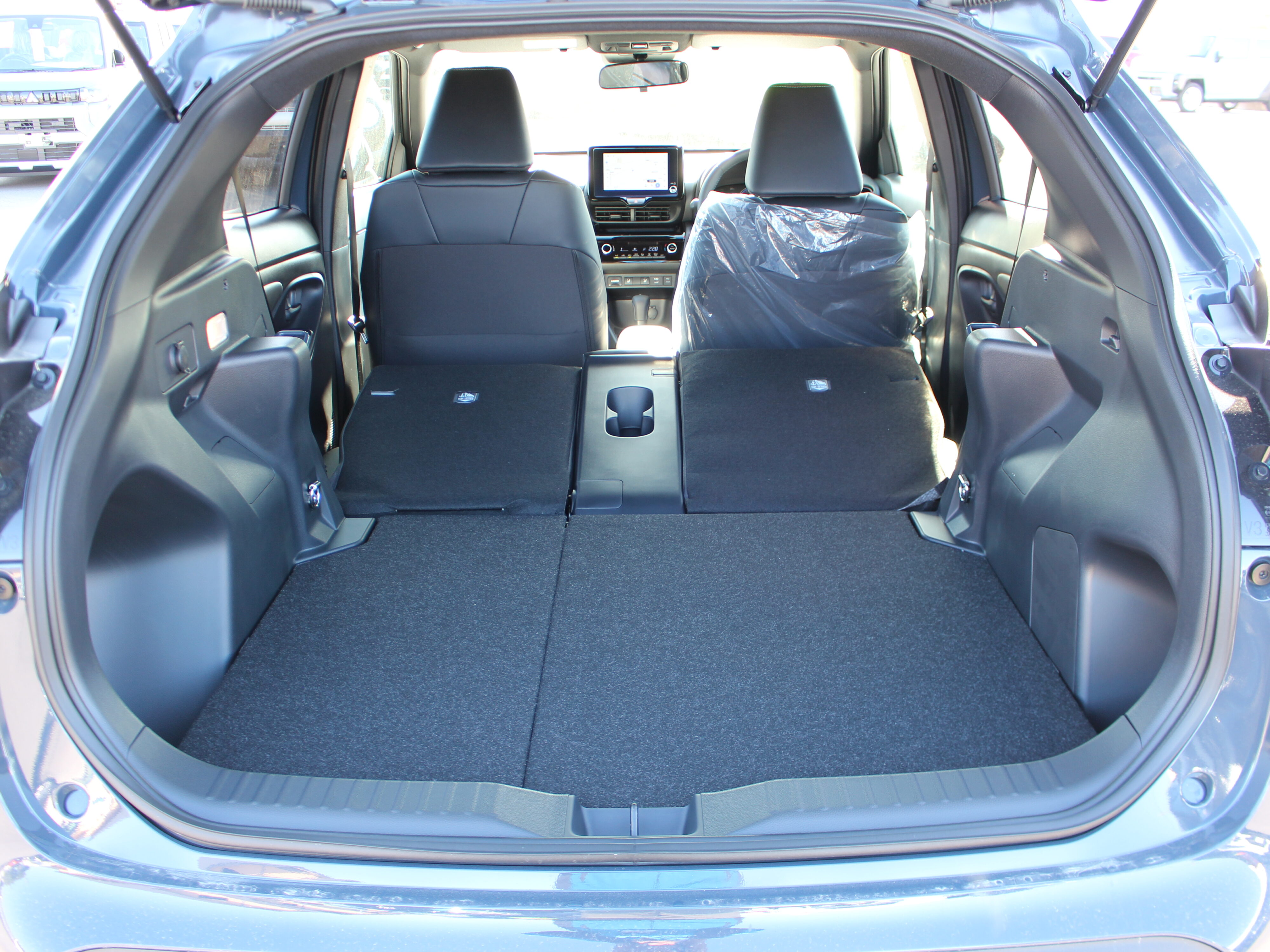 ヤリスクロス　Z　ディスプレイオーディオ付