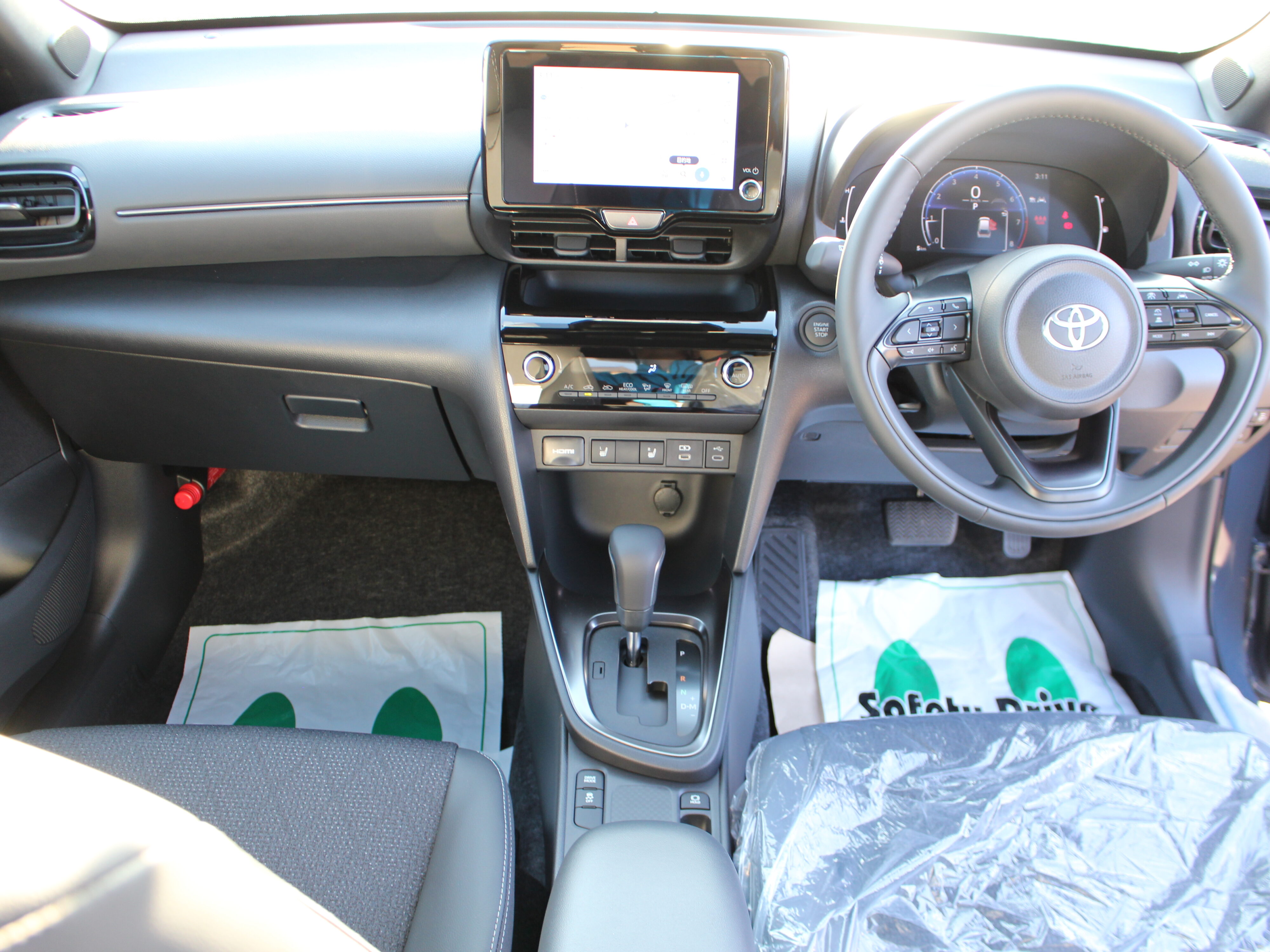 ヤリスクロス　Z　ディスプレイオーディオ付