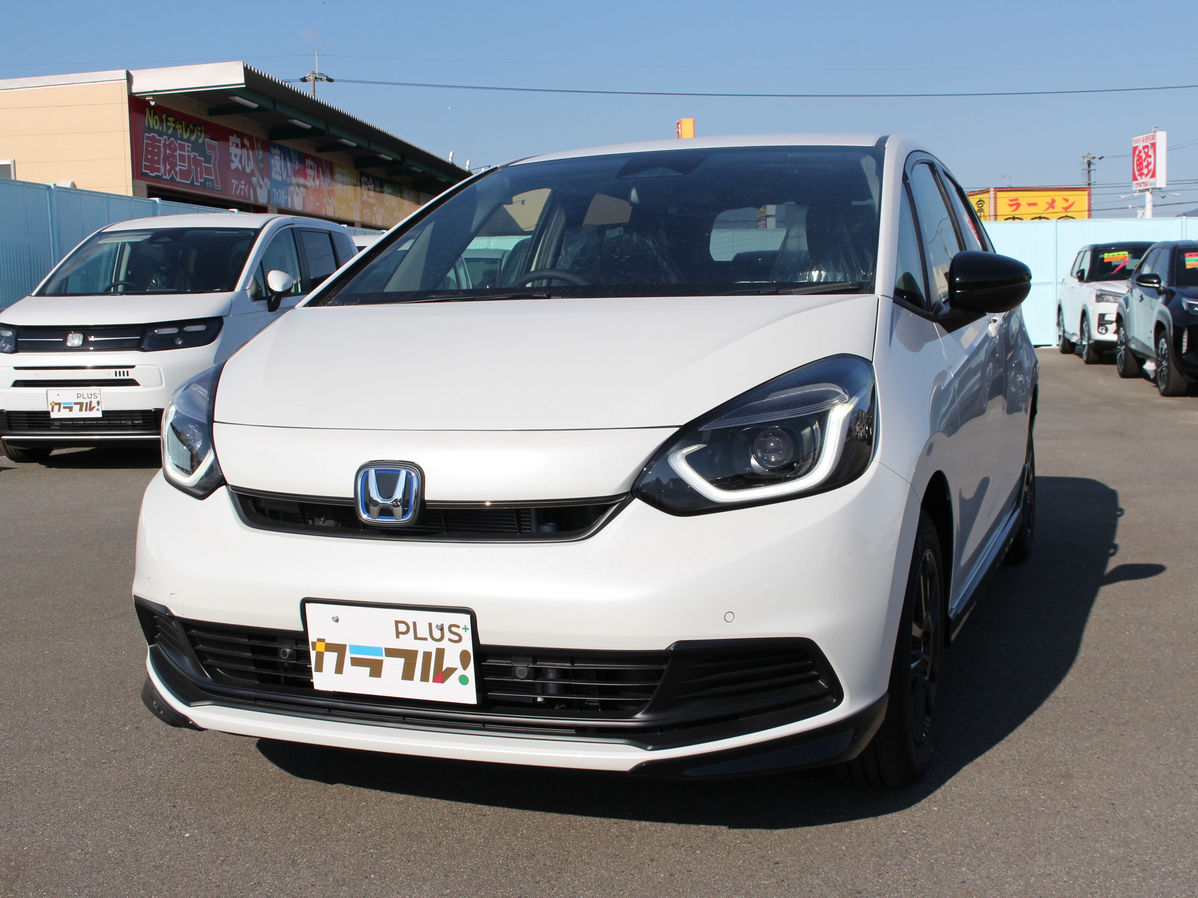 フィット　eHEV HOME BLACK 