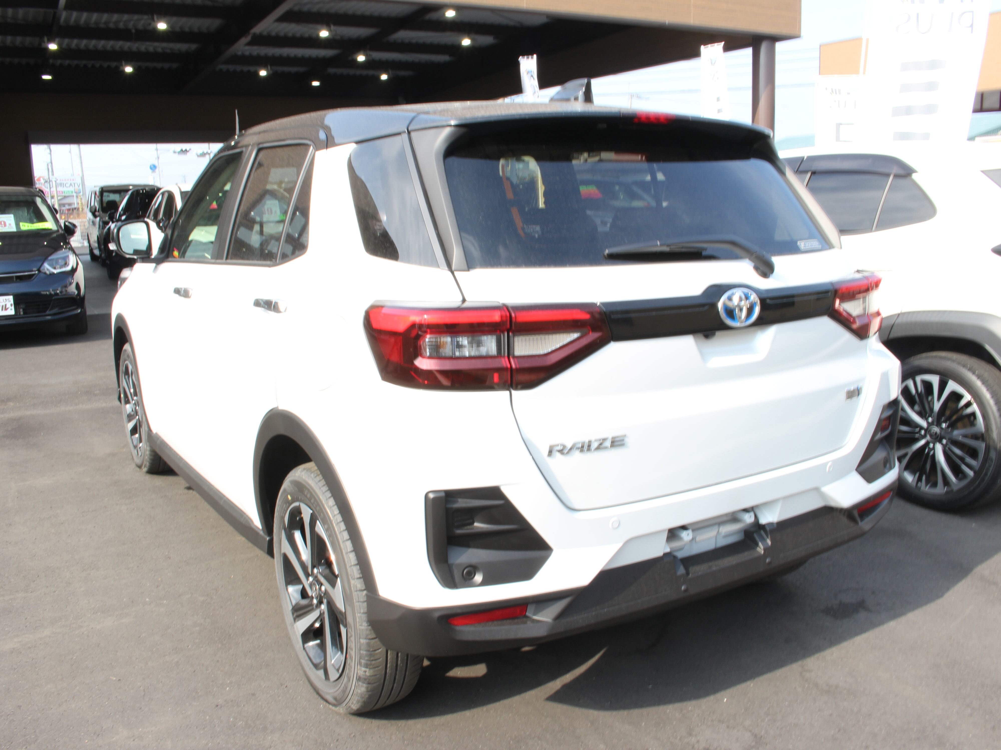 ライズ　ハイブリットZ　９インチディスプレイオーディオ付き