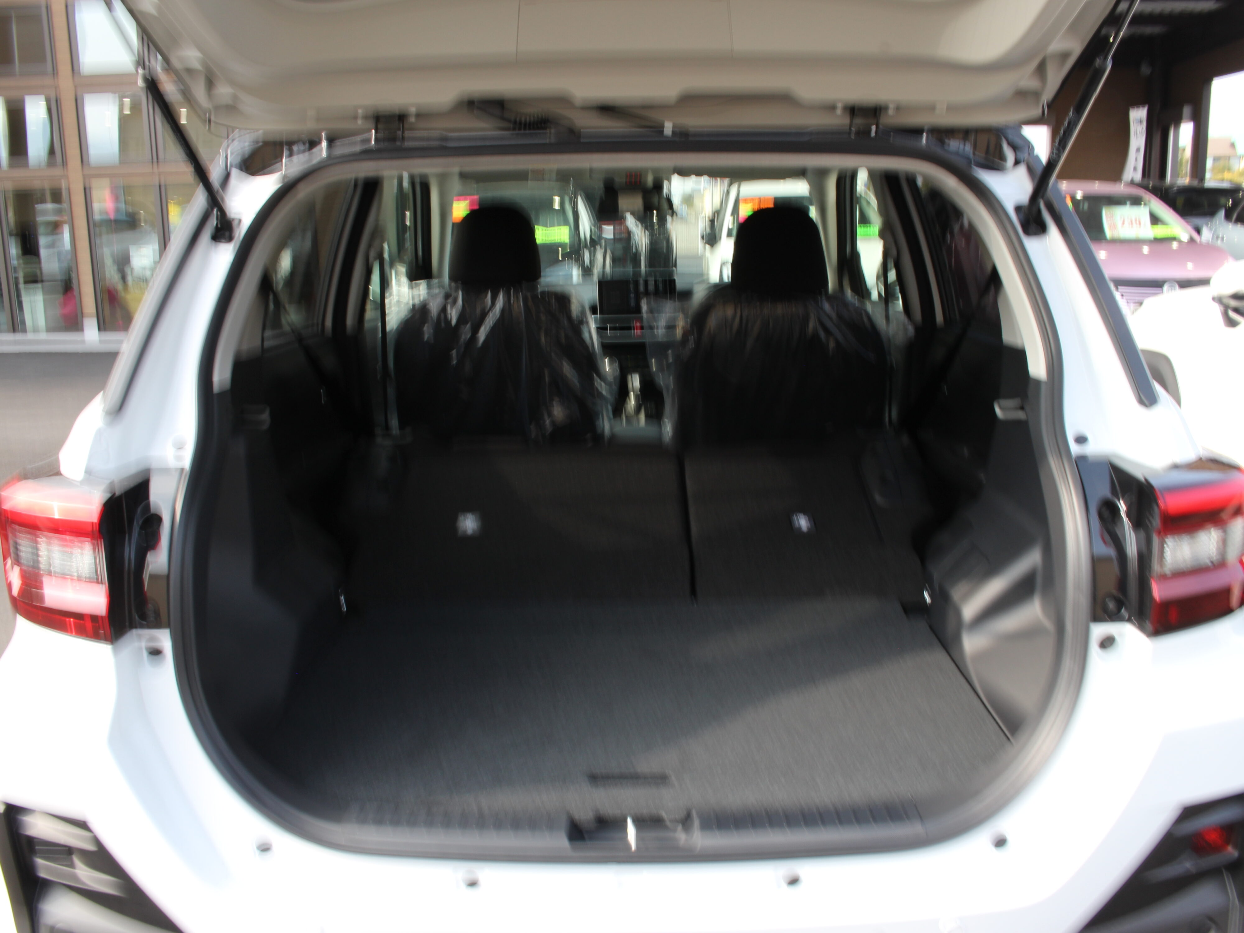 ライズ　ハイブリットZ　９インチディスプレイオーディオ付き