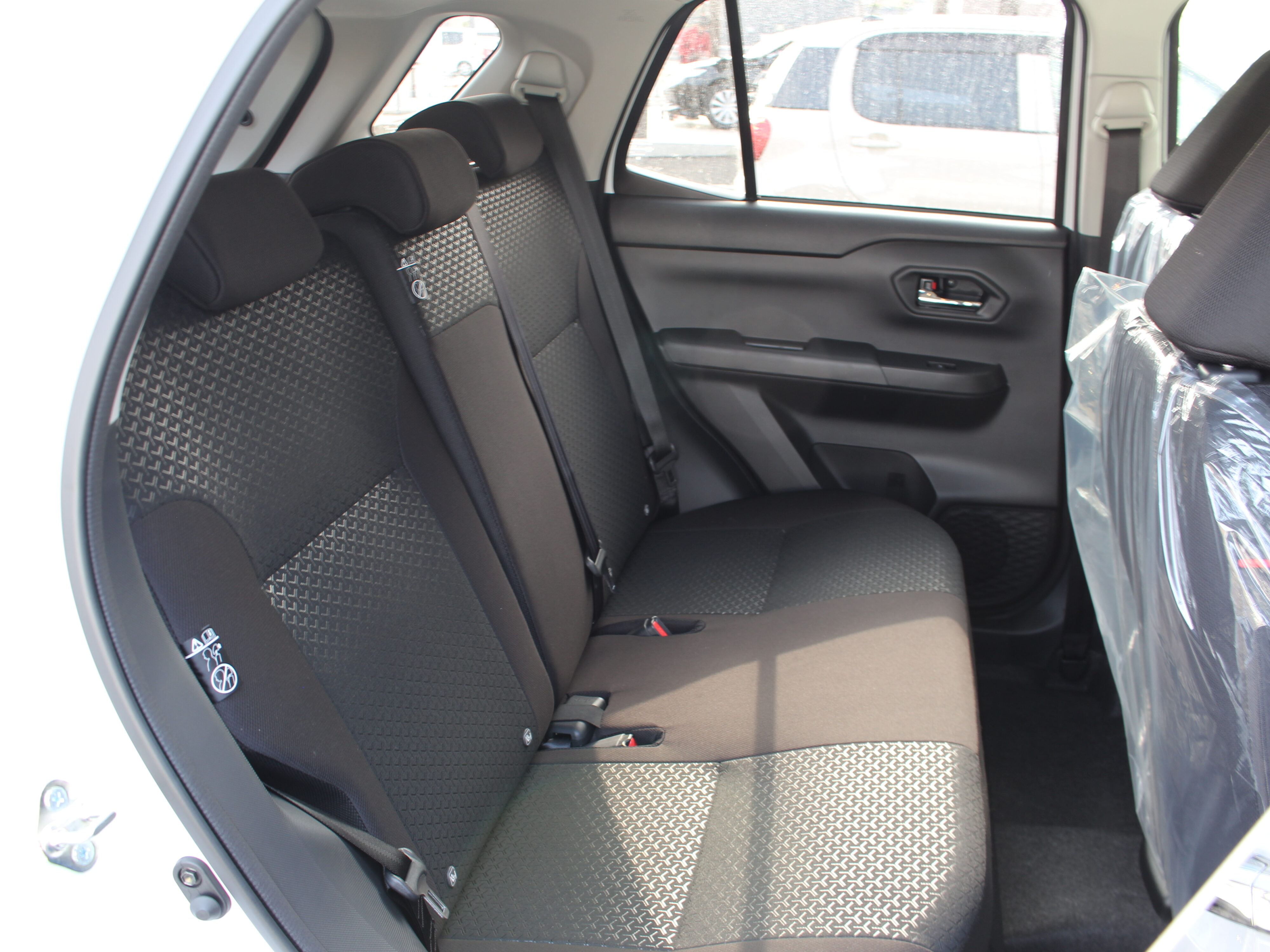 ライズ　ハイブリットZ　９インチディスプレイオーディオ付き