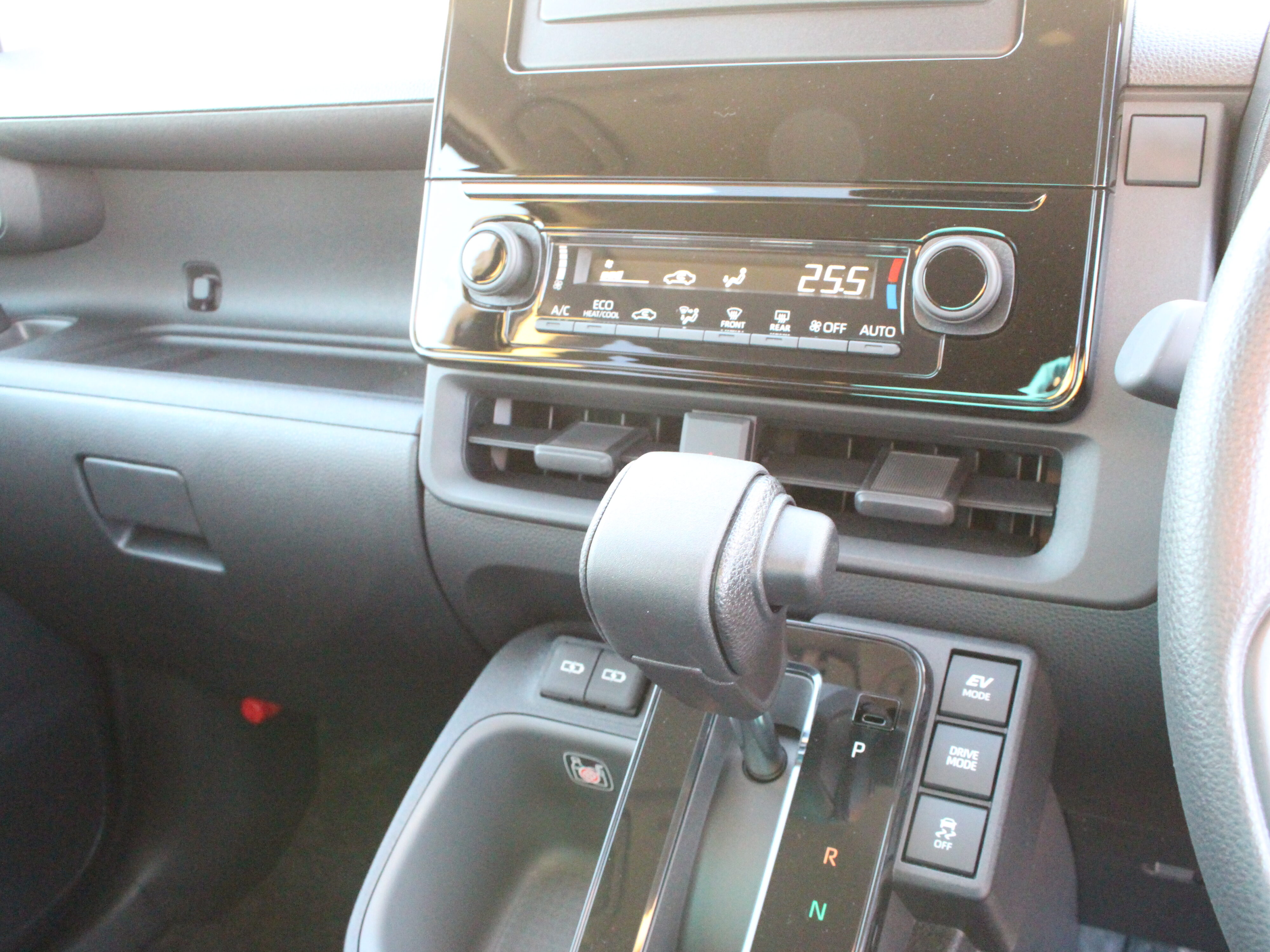 シエンタ　ハイブリッドX