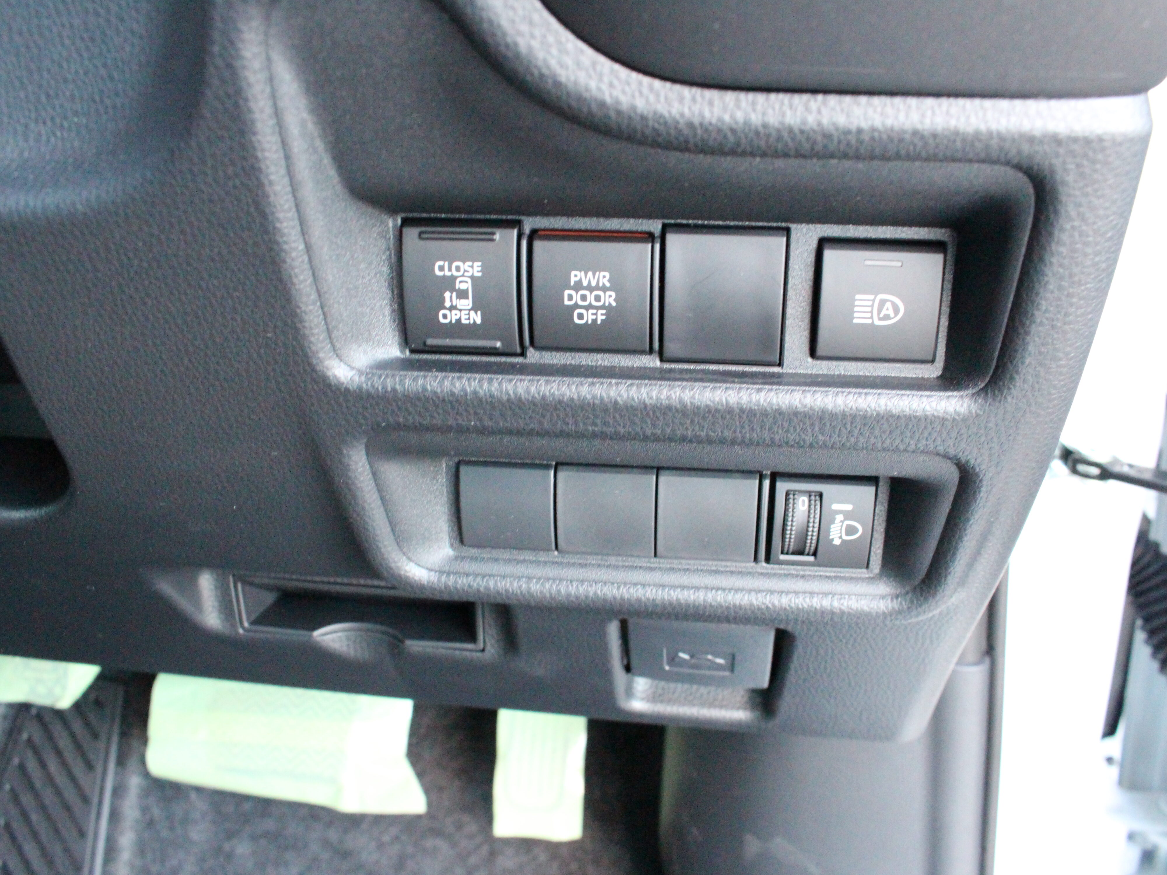 シエンタ　ハイブリットX