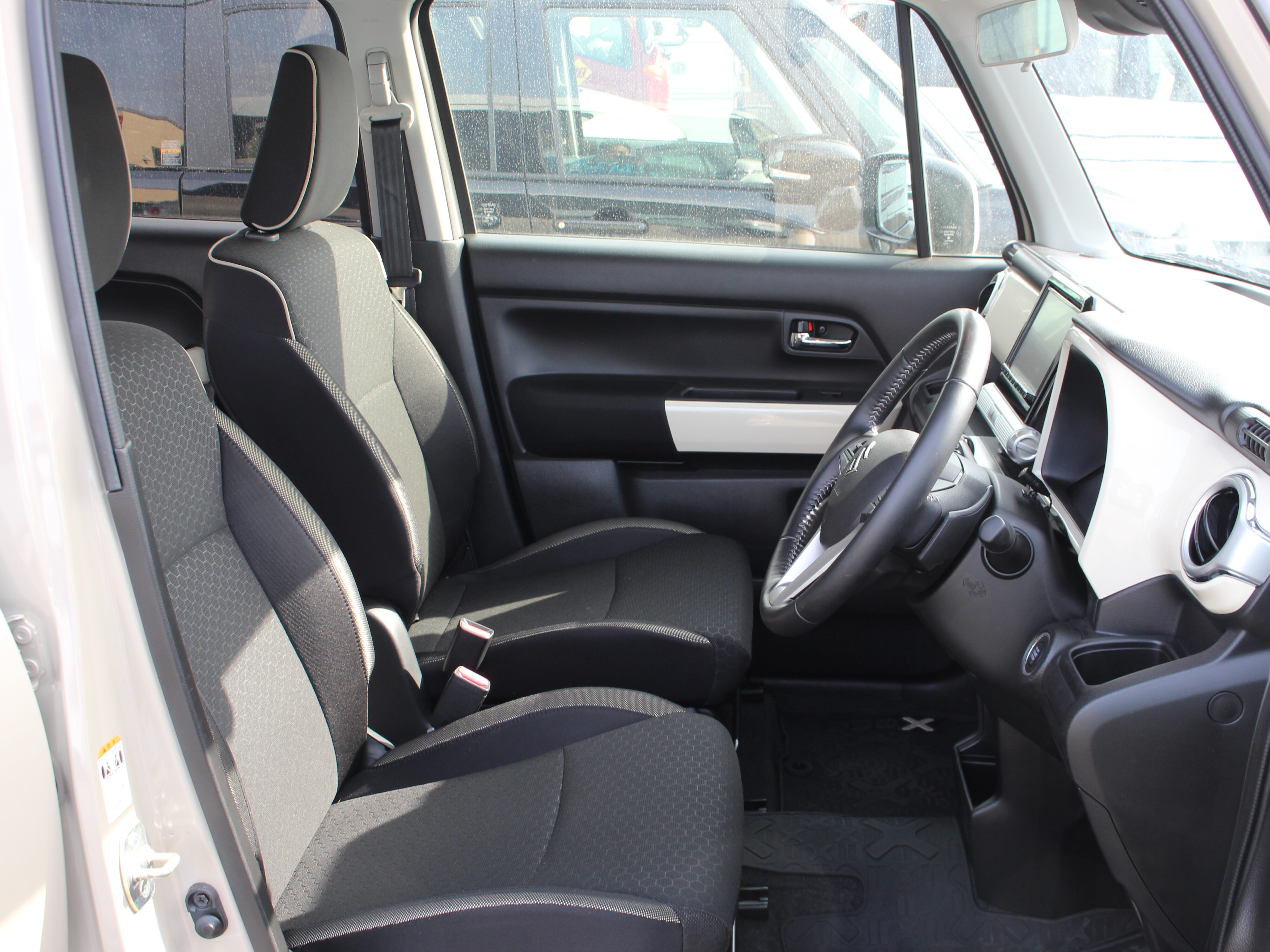 ｸﾛｽﾋﾞｰ　HB　MZ