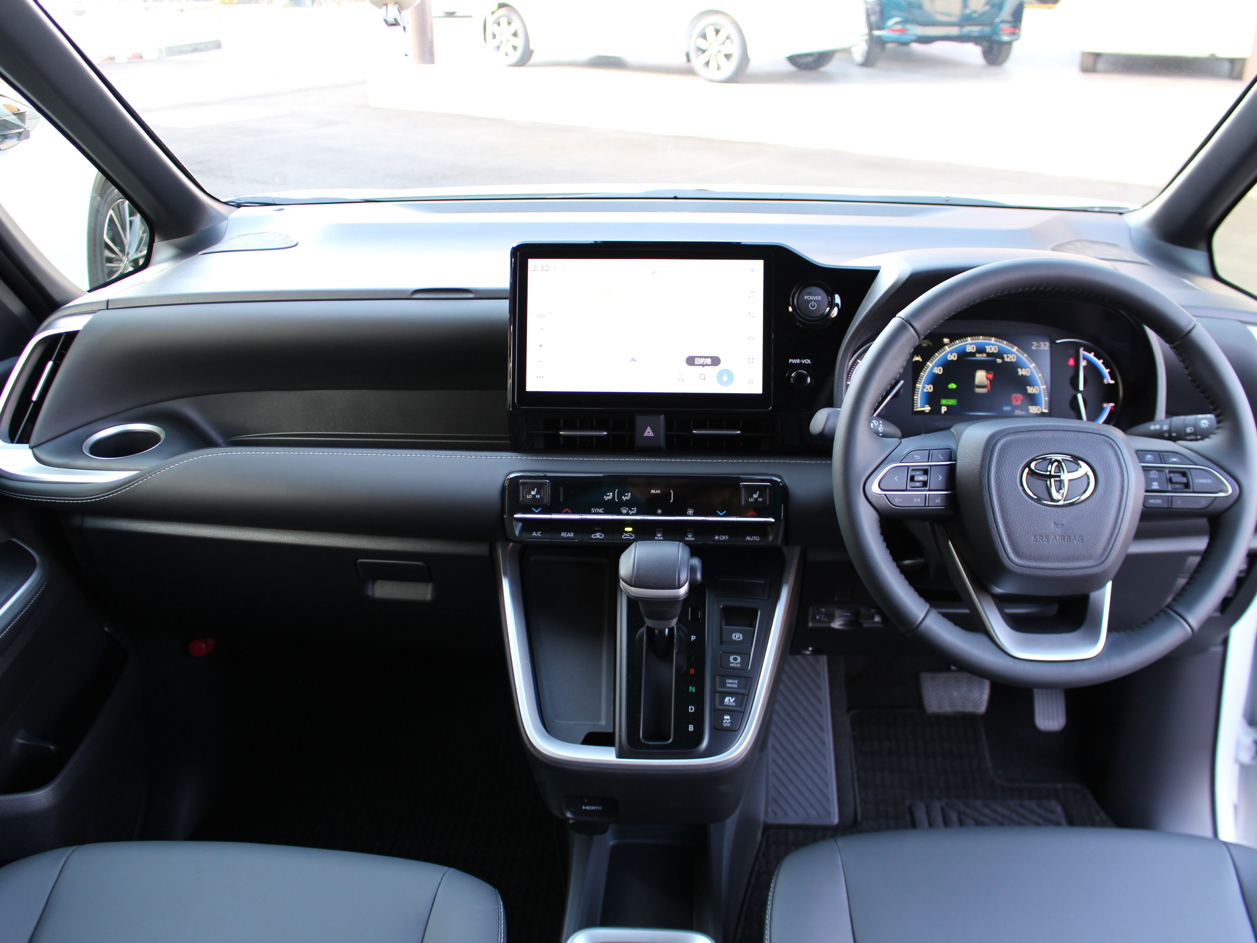 ノア　ハイブリットS-Z　7人乗り