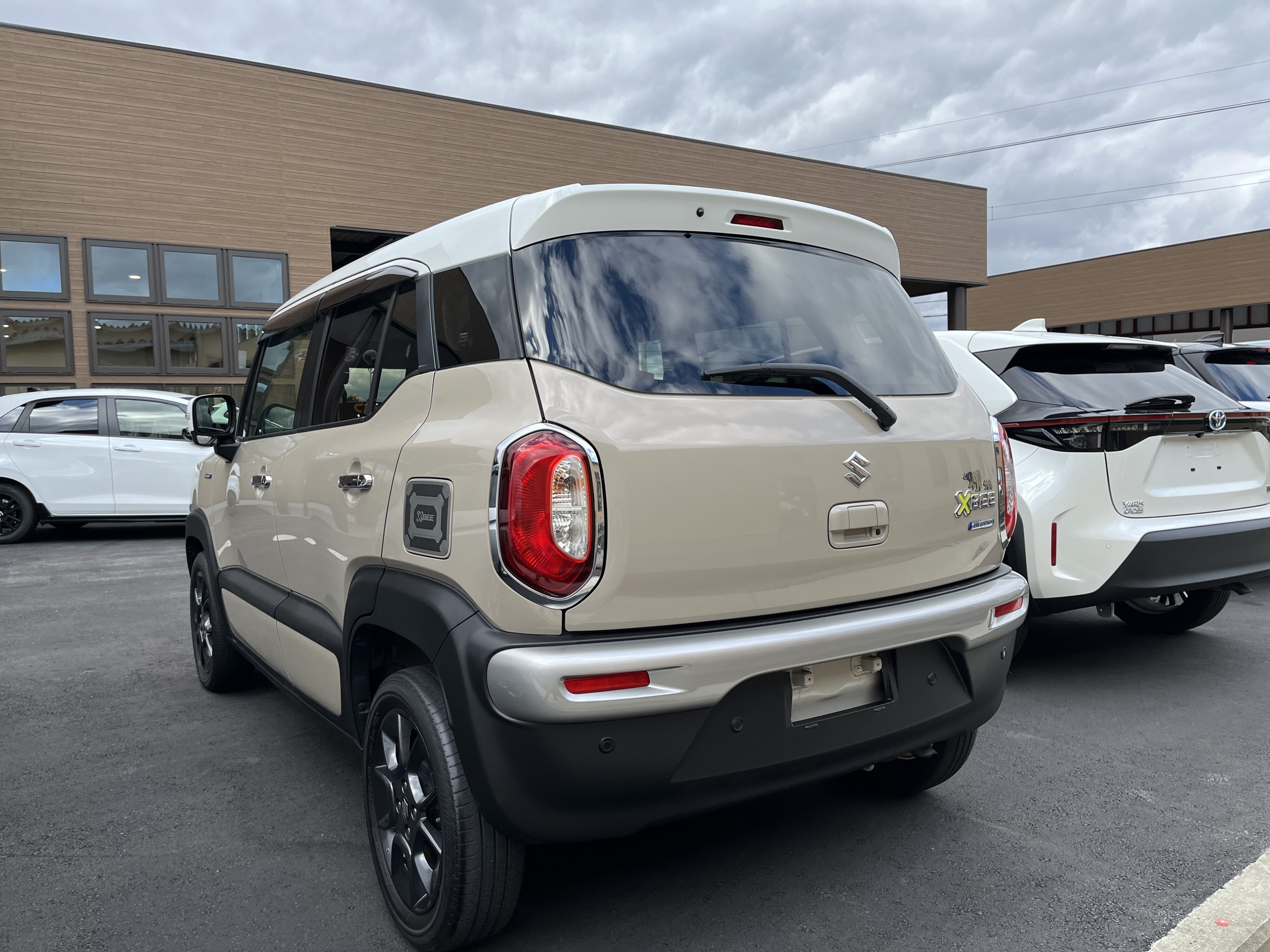 クロスビー　ハイブリット　MZ