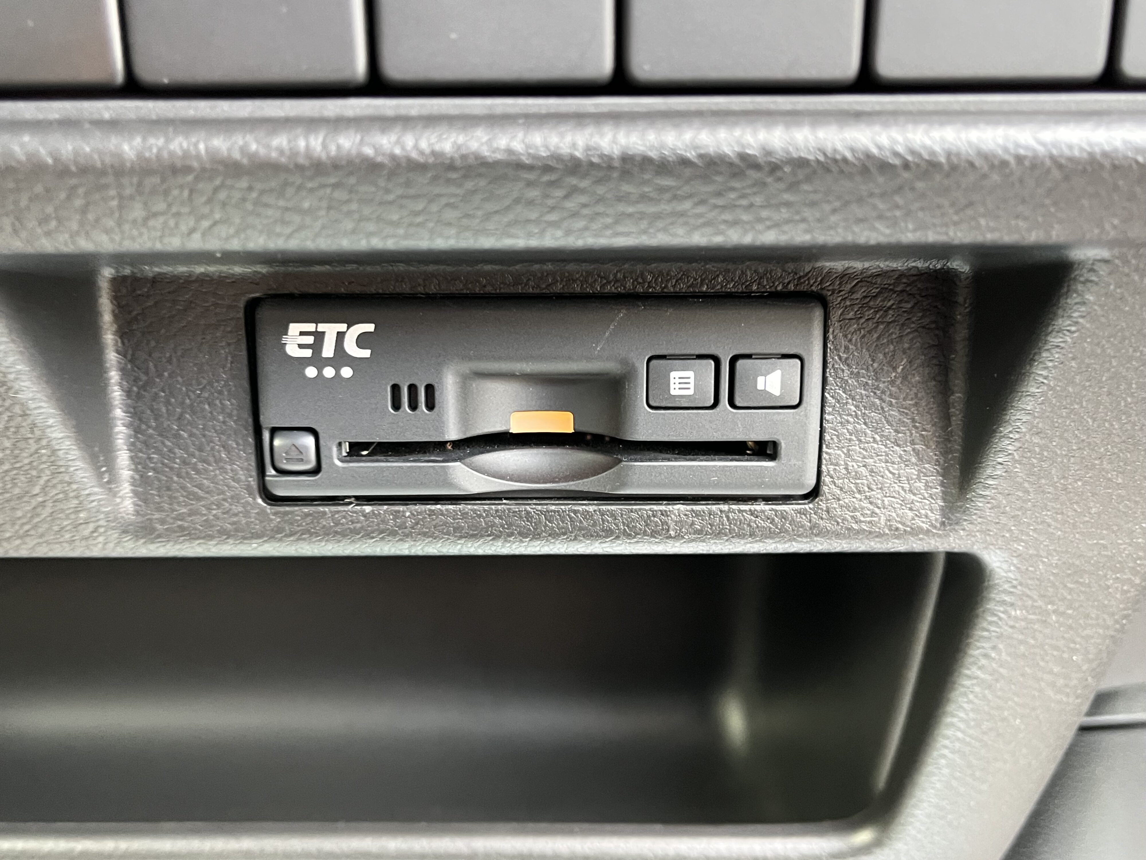 クロスビー　ハイブリット　MZ