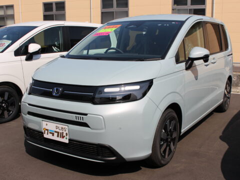 フリード　ｅ：ＨＥＶ　ＡＩＲ　ＥＸ