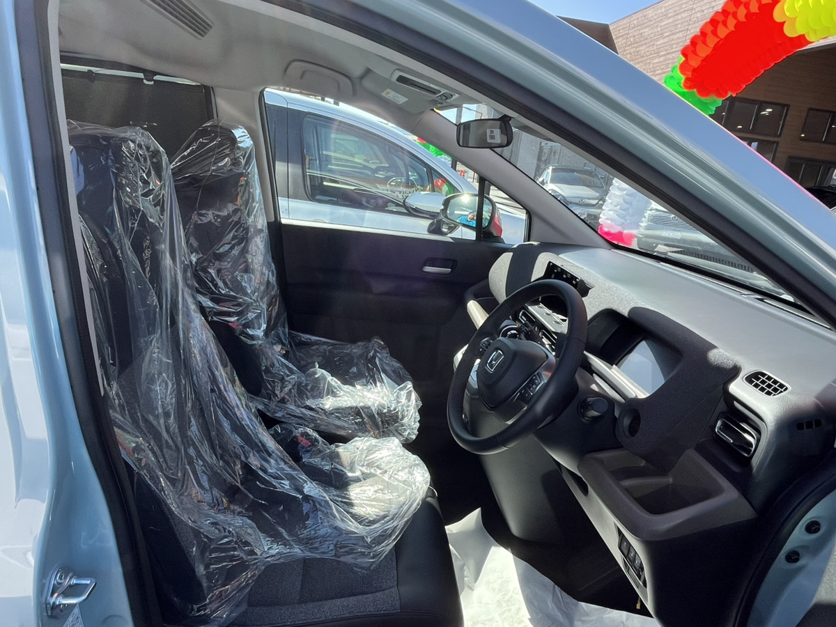 フリード　AIR　EX　６人乗り