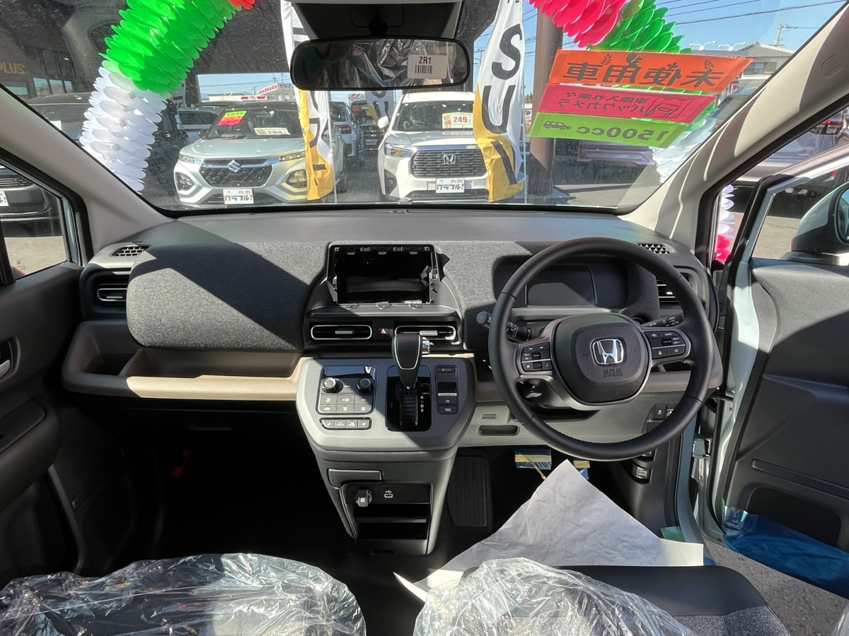 フリード　AIR　EX　６人乗り