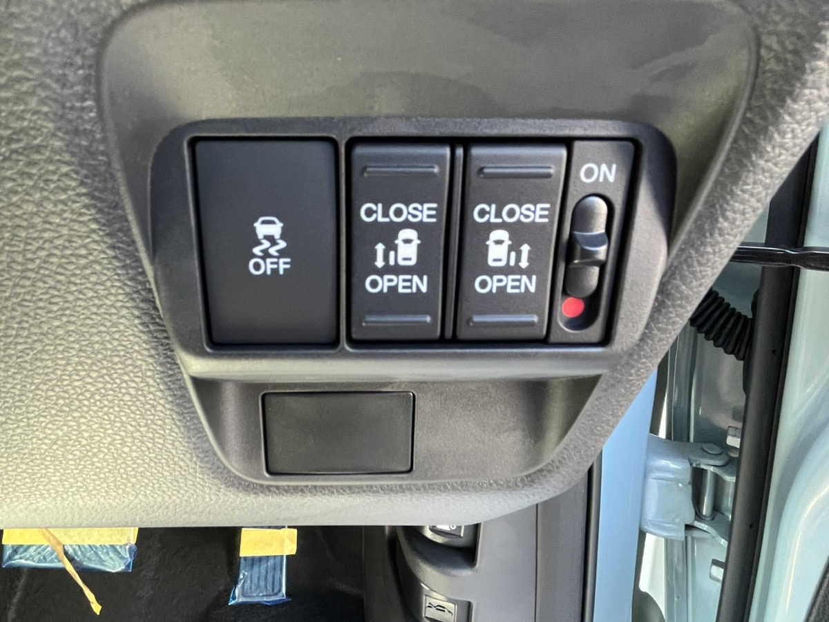 フリード　AIR　EX　６人乗り