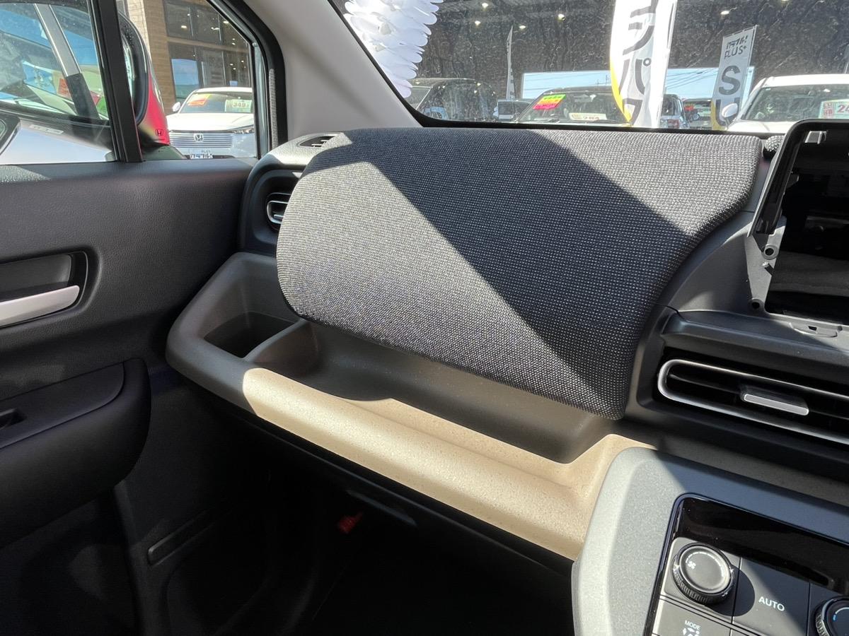 フリード　AIR　EX　６人乗り