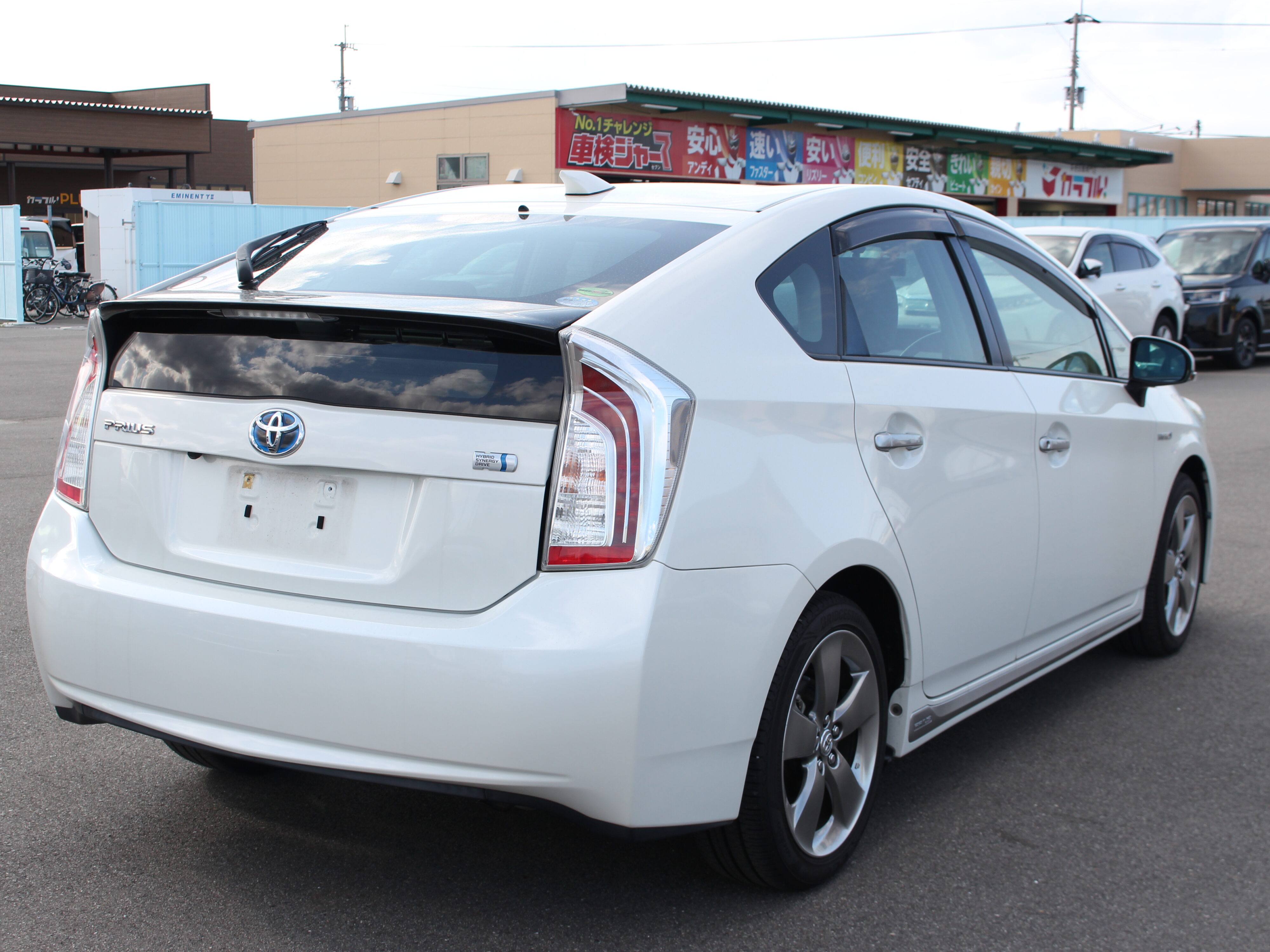 プリウス　Sツーリングセレクション　マイコーデ