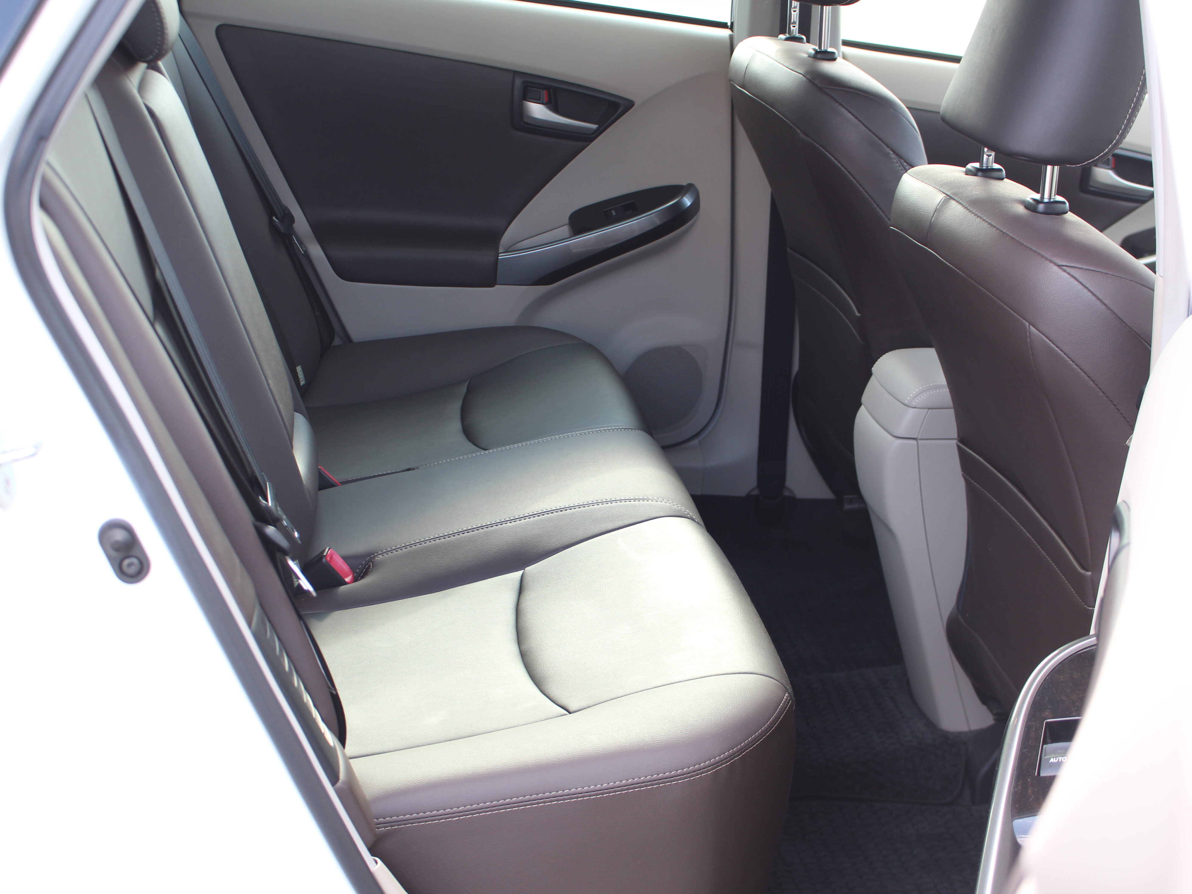 プリウス　Sツーリングセレクション　マイコーデ