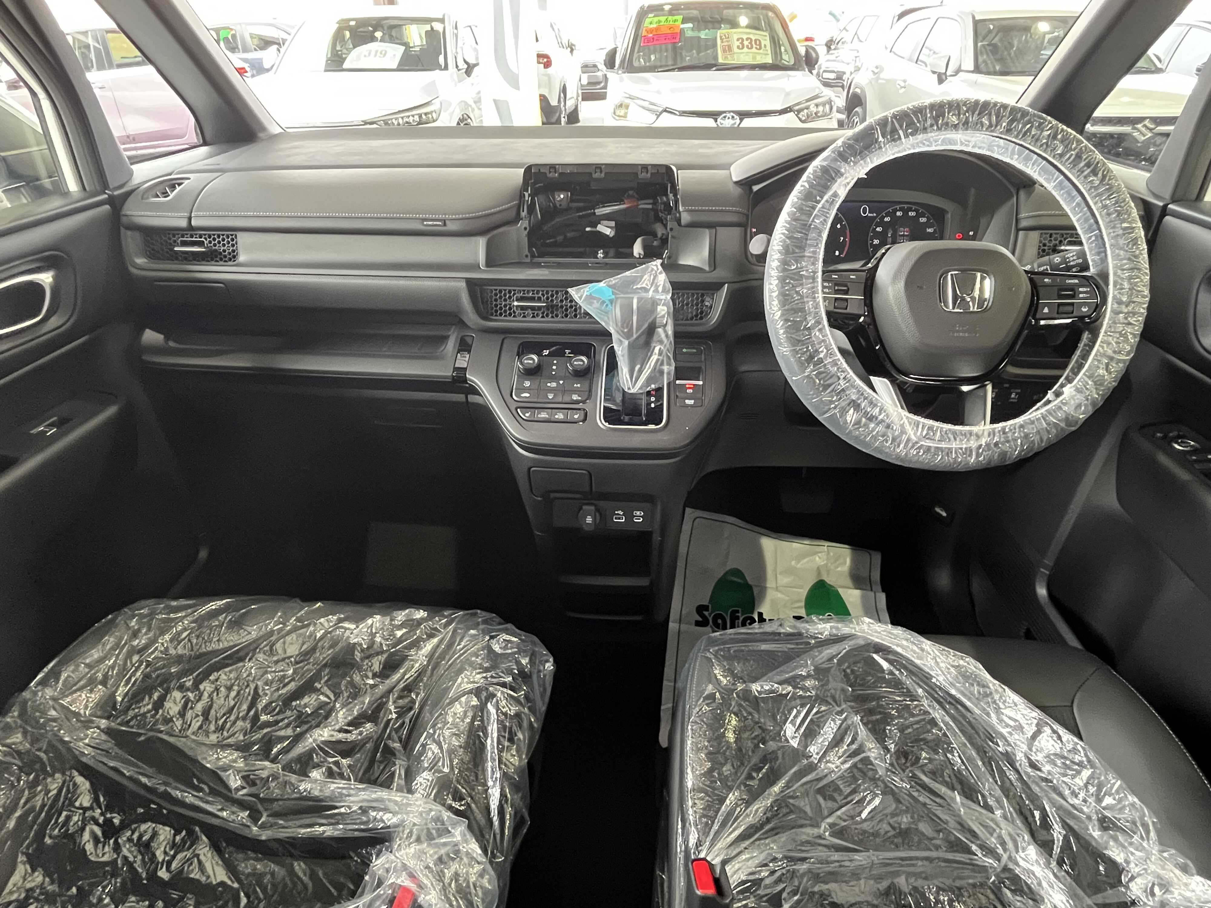 ステップワゴンスパーダ　７人乗り