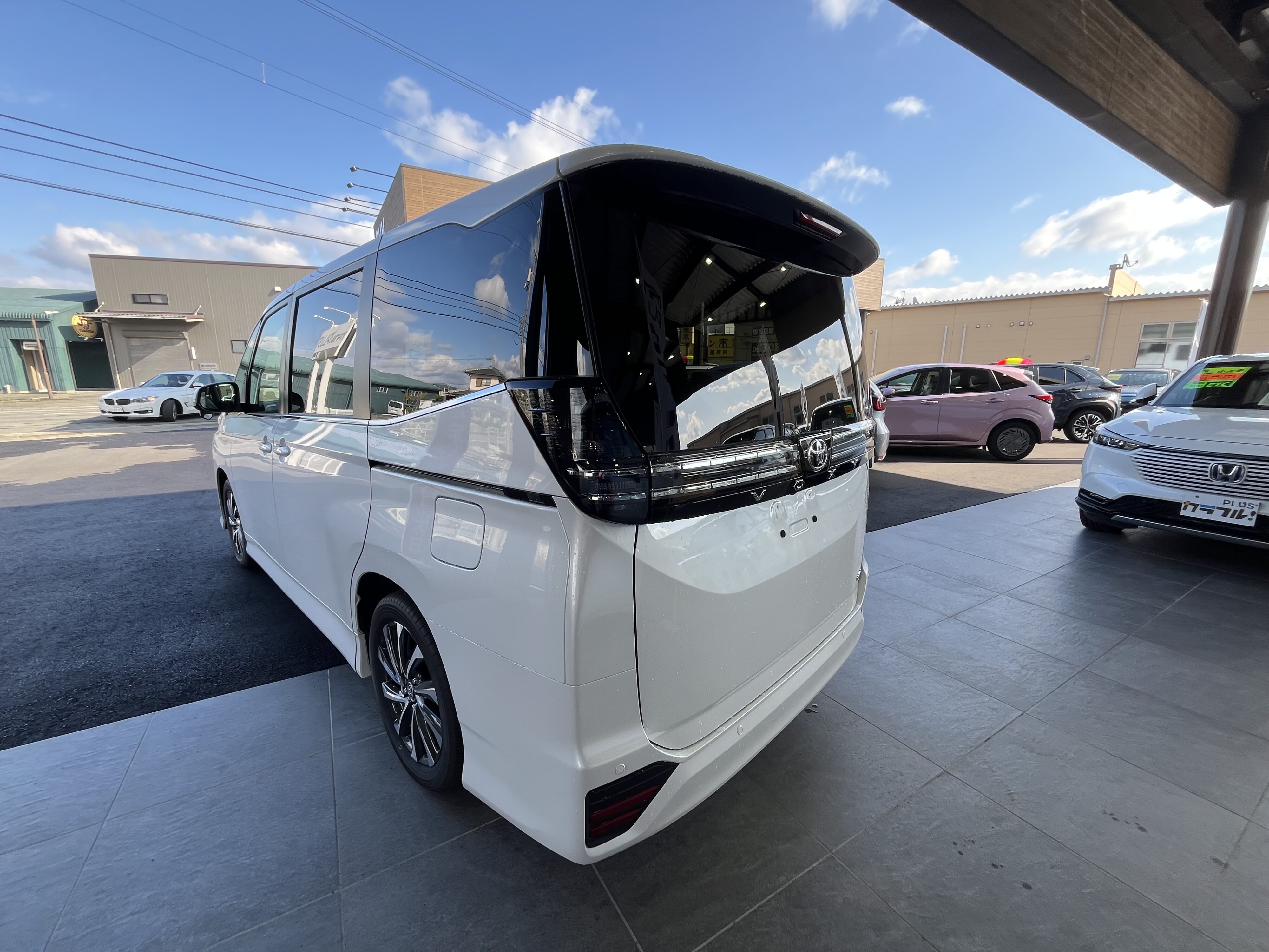 ヴォクシー　ハイブリッドS-Z　7人乗り