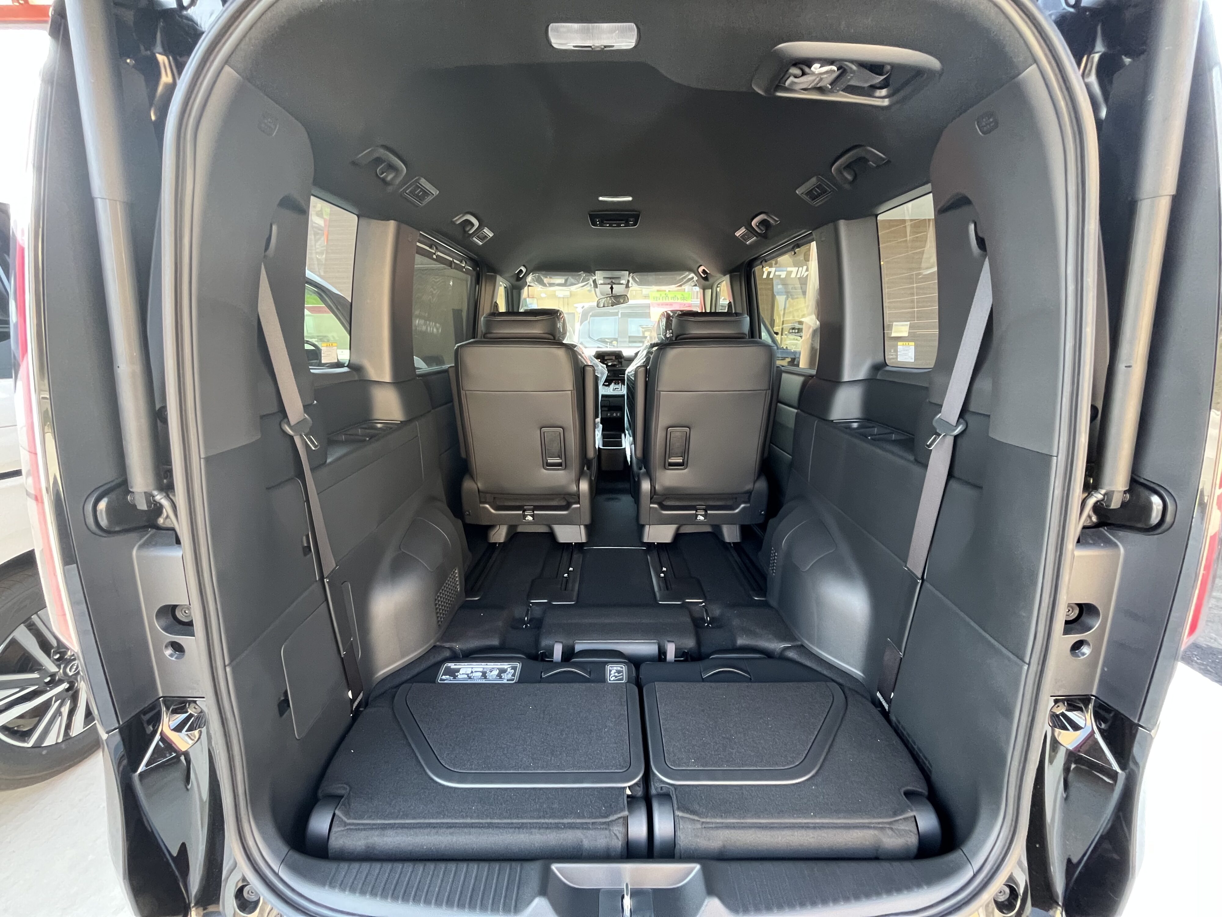 ステップワゴンスパーダ　ｅ：ＨＥＶ　