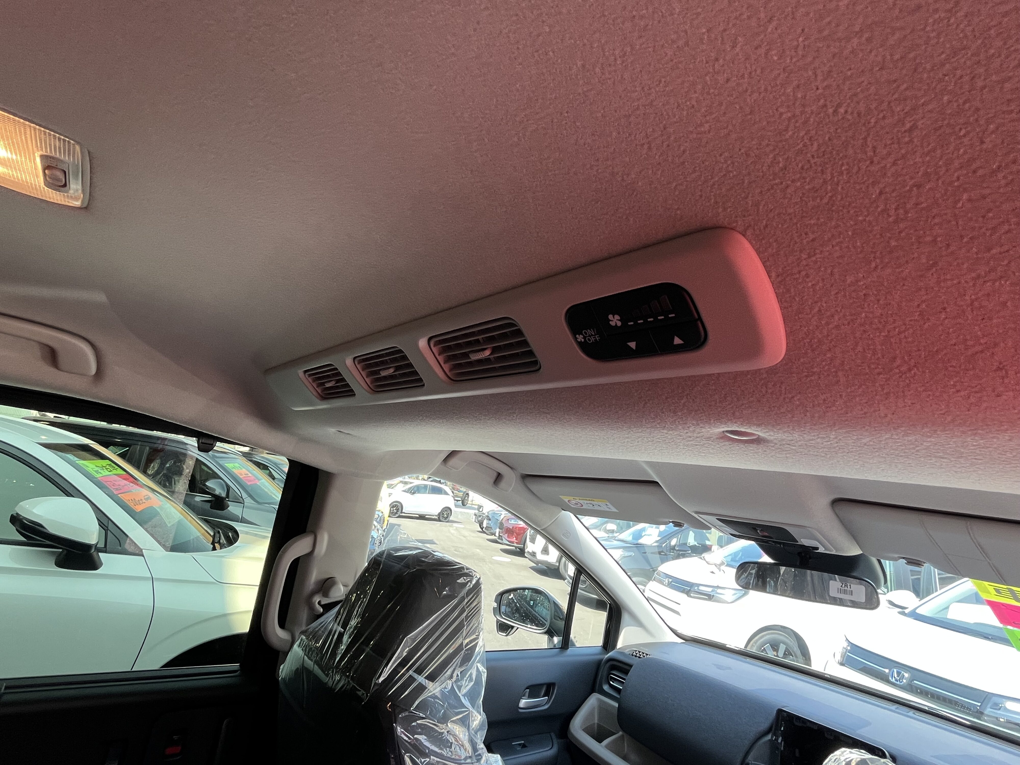 フリード　ｅ：ＨＥＶ　ＡＩＲ　ＥＸ