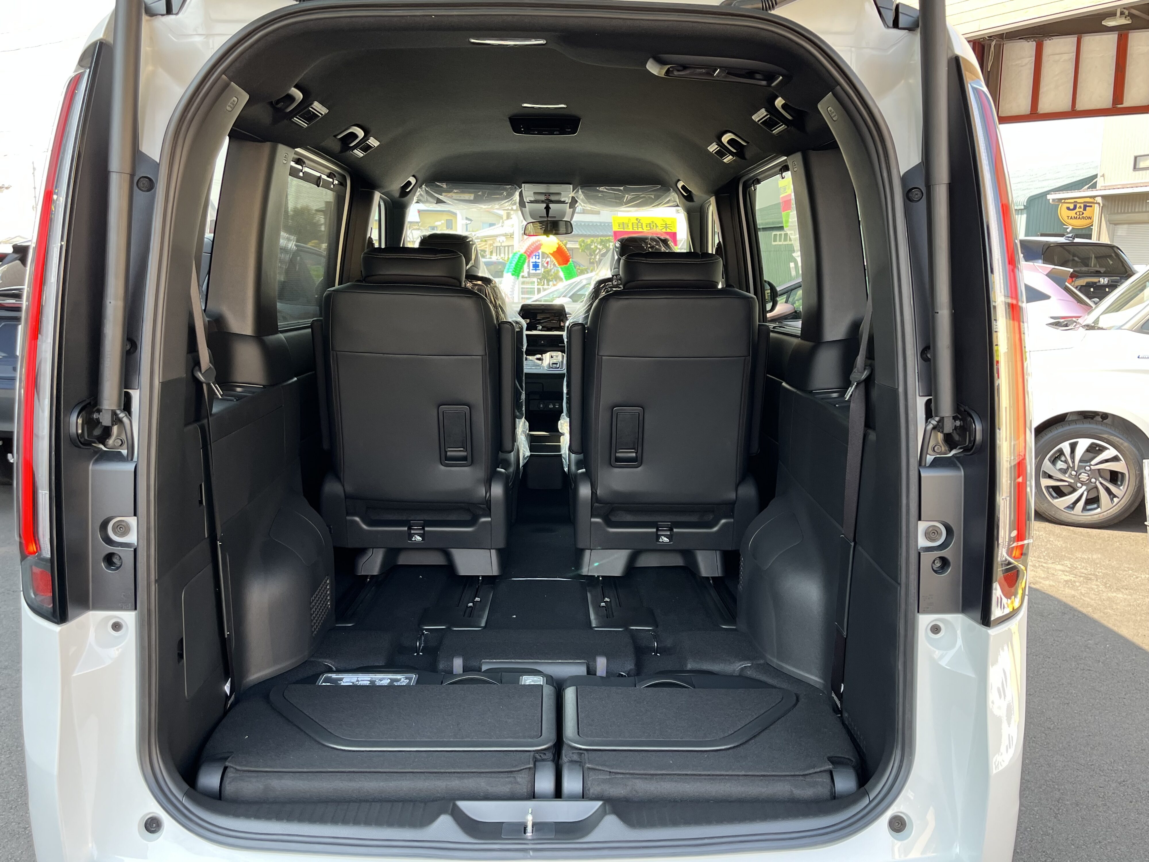 ステップワゴンスパーダ　ｅ：ＨＥＶ　