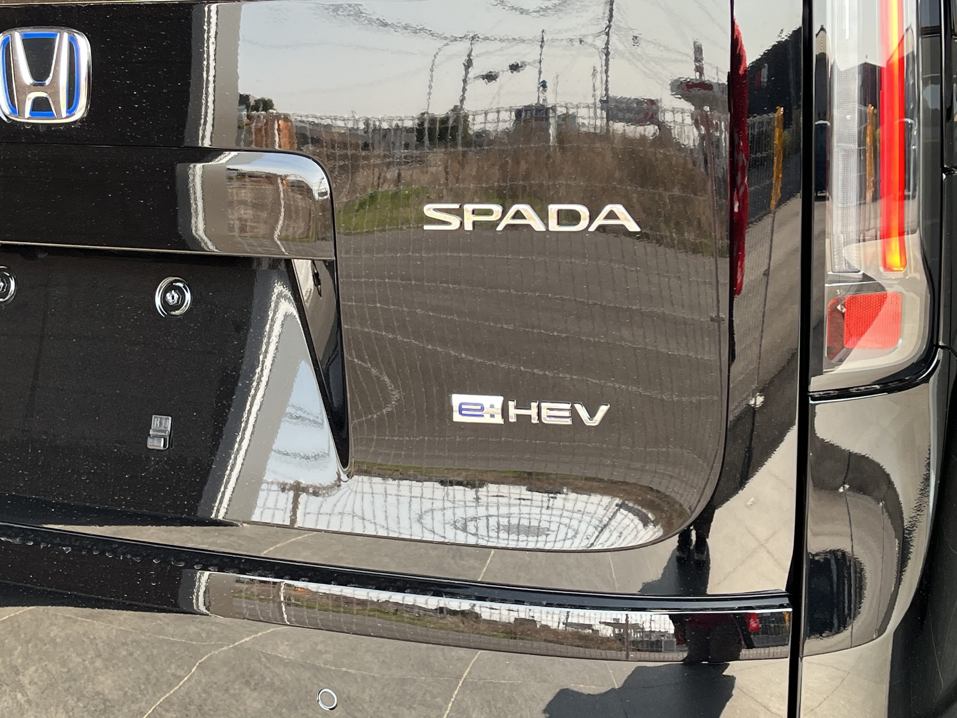 ステップワゴンスパーダ　ｅ：ＨＥＶ　