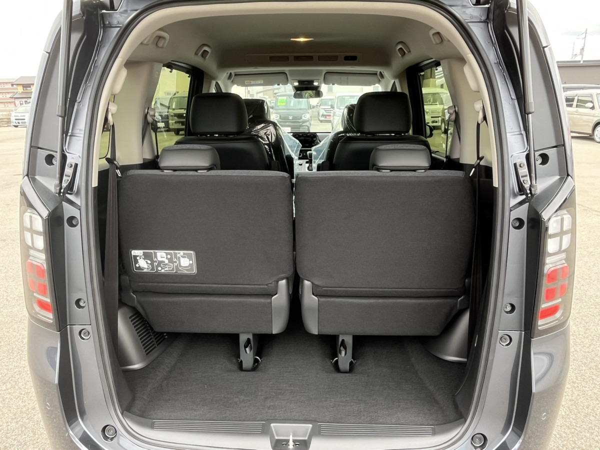 フリード　AIR　EX　６人乗り