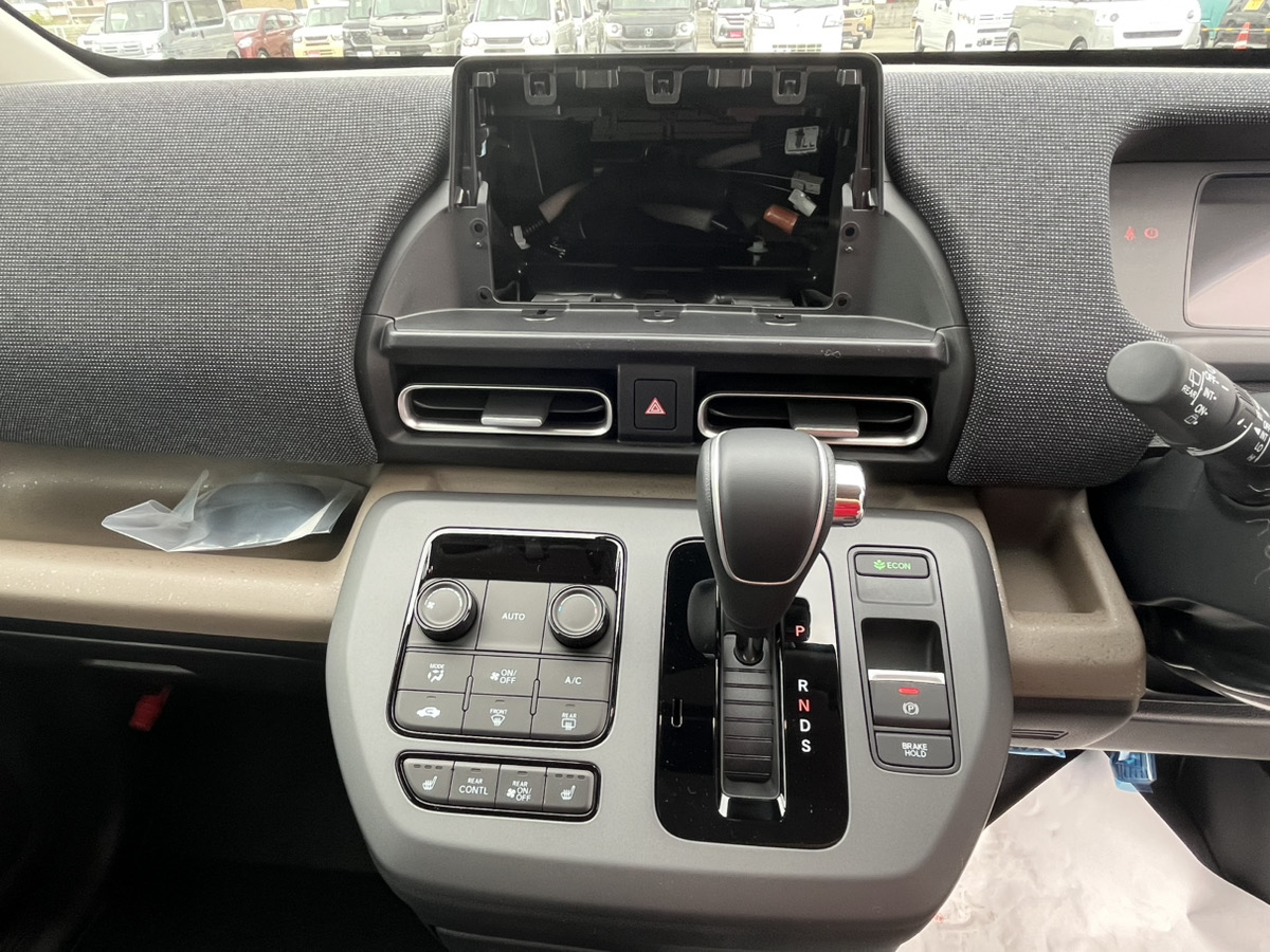 フリード　AIR　EX　６人乗り