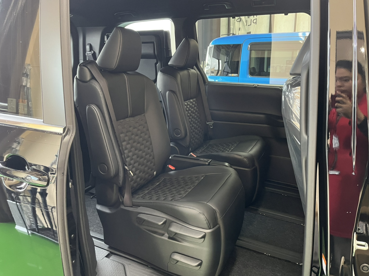 ヴォクシーS-Z　ﾊｲﾌﾞﾘｯﾄﾞ　快適パッケージ