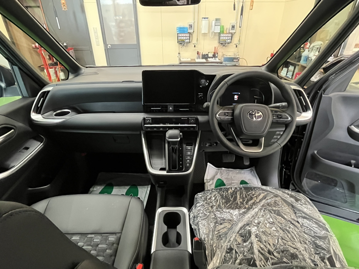 ヴォクシーS-Z　ﾊｲﾌﾞﾘｯﾄﾞ　快適パッケージ