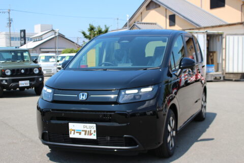 フリード　ｅ：ＨＥＶ　ＡＩＲ　ＥＸ